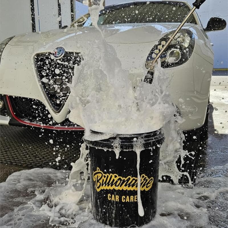 BILLIONAIRE BUCKET SET